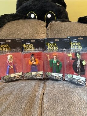Disney Hocus Pocus Figure Complete Set By NECA
